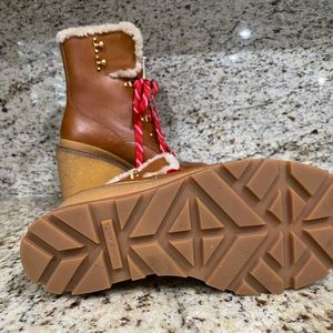 Tory Burch Hiker Wedge 95mm Ankle Boot, Size 9 1/2, Leather and Shearling